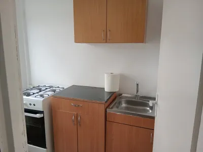 inchiriere garsoniera Sector 6 București bucătărie utilată